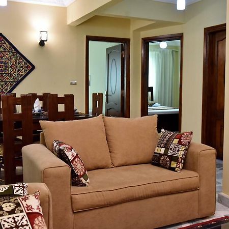 Two-Bedroom Apartment At Mohamed Farid Street Kahire Dış mekan fotoğraf
