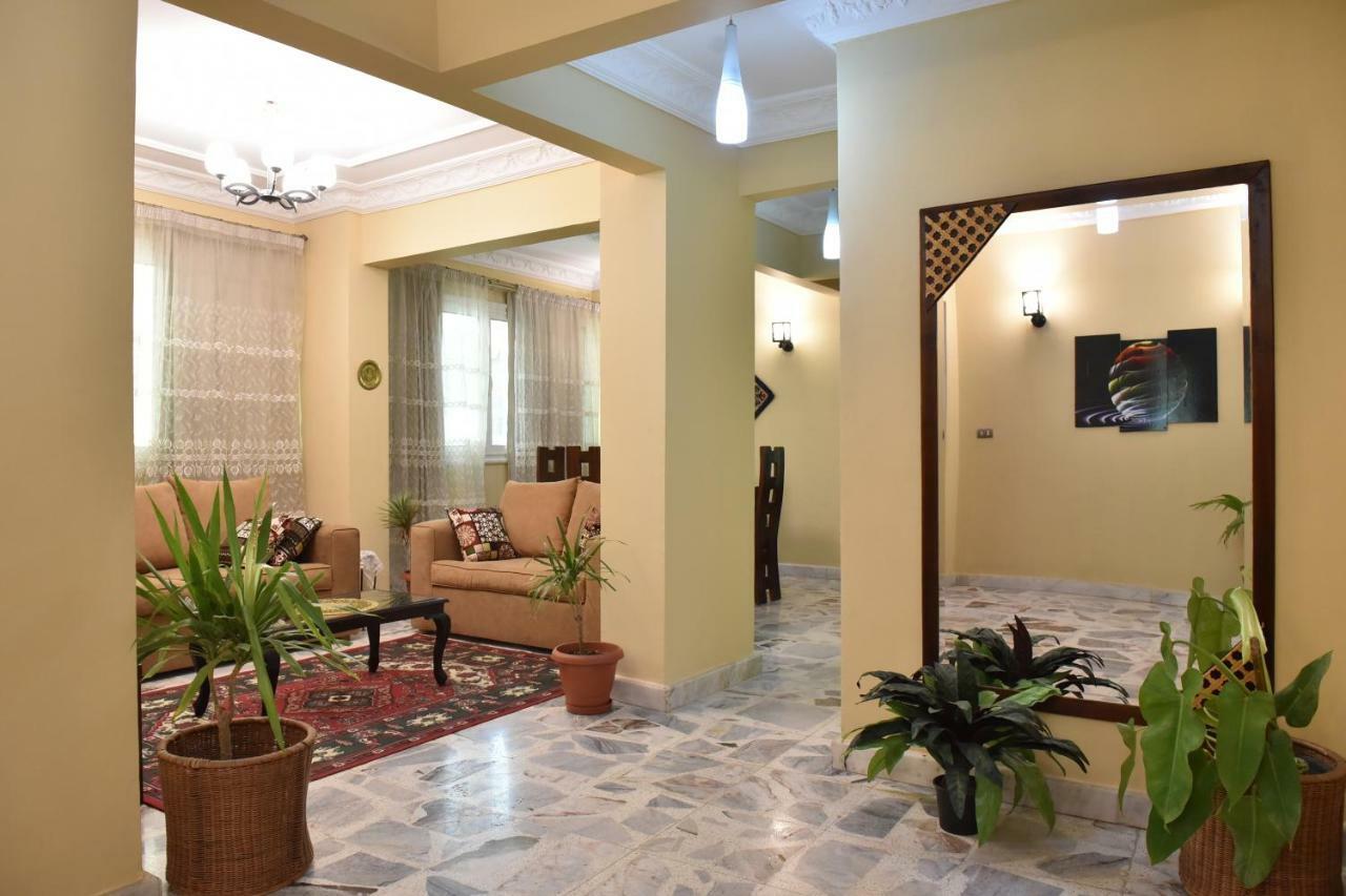 Two-Bedroom Apartment At Mohamed Farid Street Kahire Dış mekan fotoğraf
