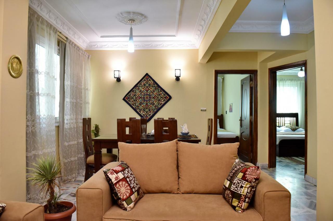 Two-Bedroom Apartment At Mohamed Farid Street Kahire Dış mekan fotoğraf
