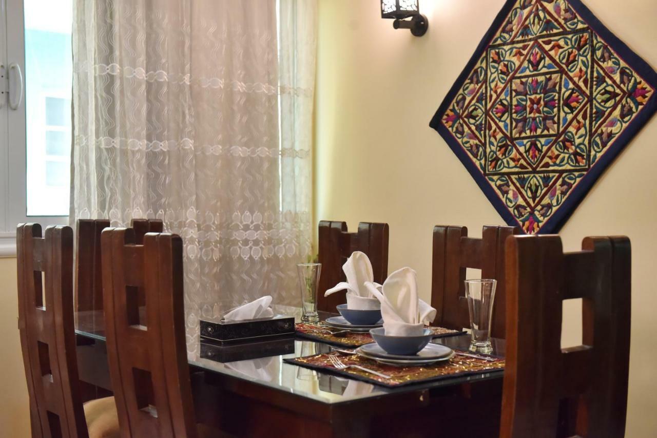 Two-Bedroom Apartment At Mohamed Farid Street Kahire Dış mekan fotoğraf