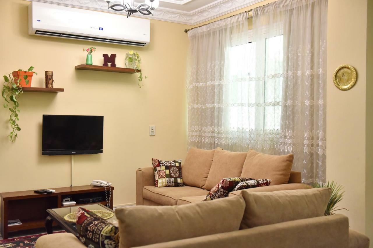 Two-Bedroom Apartment At Mohamed Farid Street Kahire Dış mekan fotoğraf