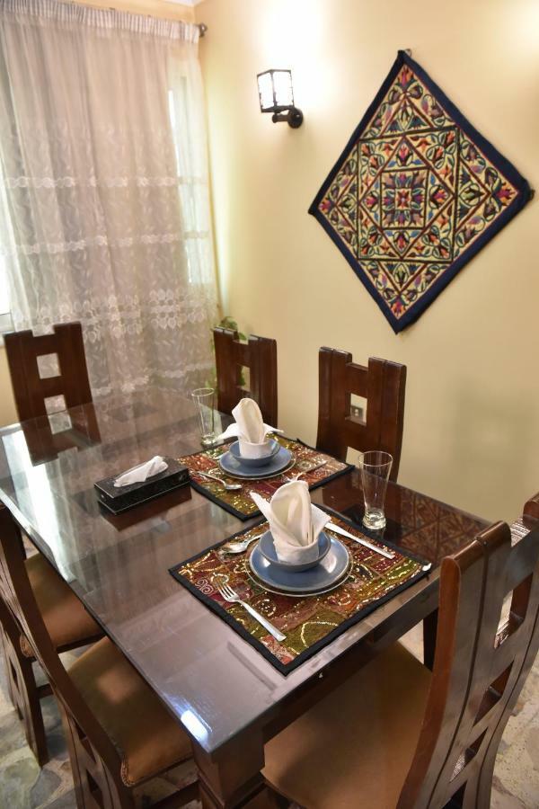 Two-Bedroom Apartment At Mohamed Farid Street Kahire Dış mekan fotoğraf