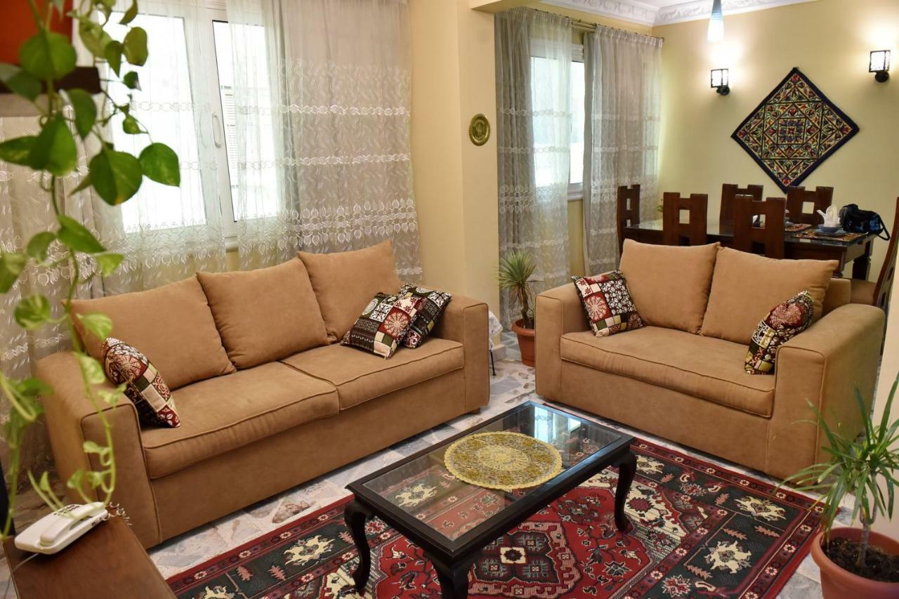 Two-Bedroom Apartment At Mohamed Farid Street Kahire Dış mekan fotoğraf