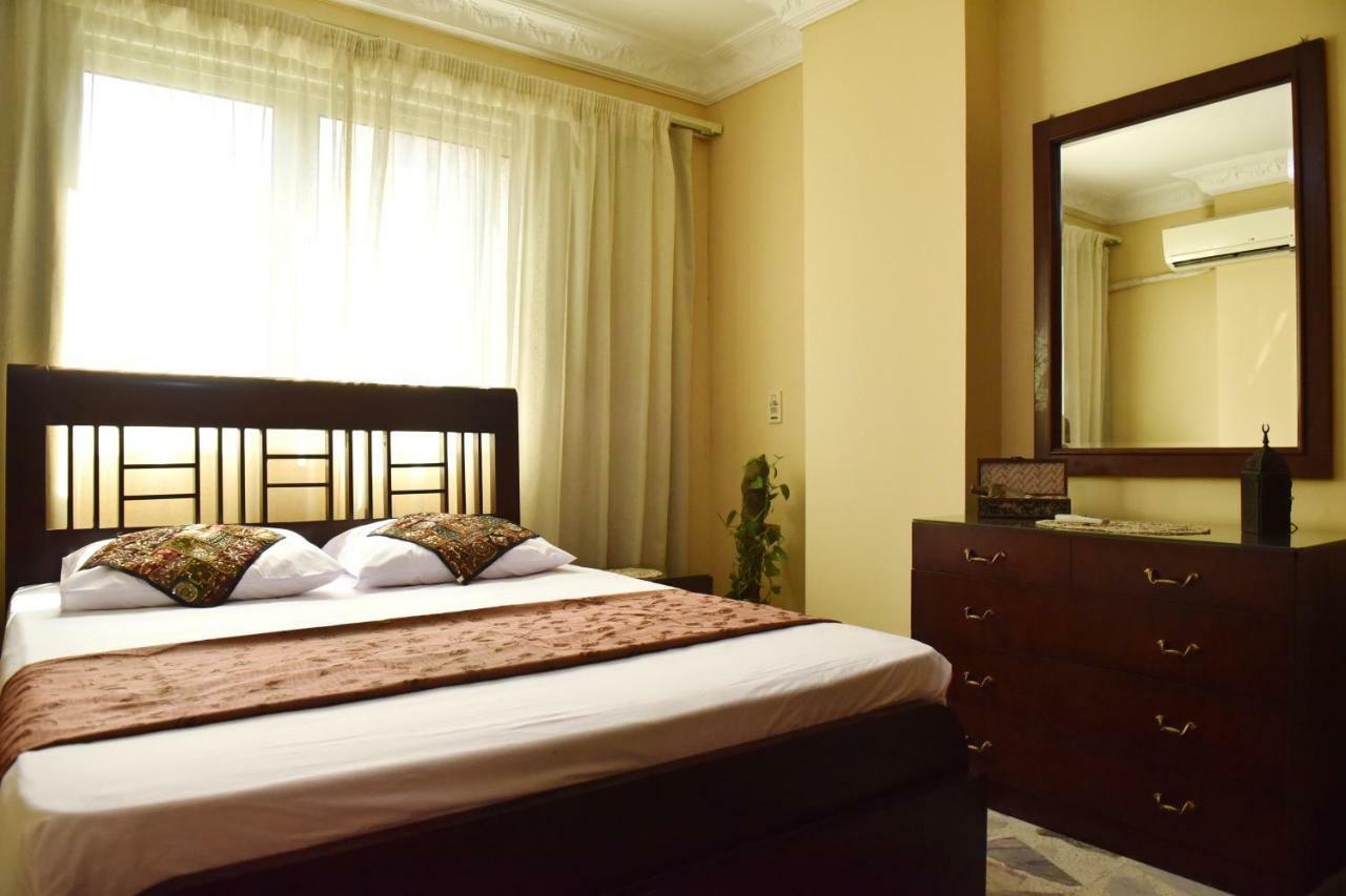 Two-Bedroom Apartment At Mohamed Farid Street Kahire Dış mekan fotoğraf